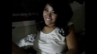 Auburn girlie quyến rũ được gọi là Lera nhảy trên tinh ranh và được chọc doggy phim sexy moi