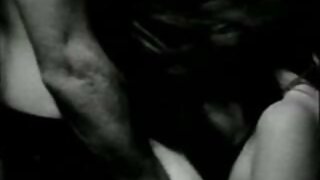 Blondie trong bộ đồ ngủ Casey Ballerini được cô ấy âm phim xet moi đạo đóng sầm trong nóng pov clip