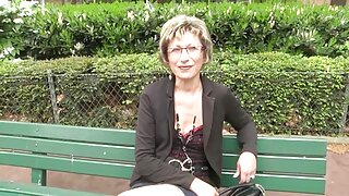 Nóng âm đạo ăn uống tập luyện với quyến rũ nhợt nhạt brunette lesbian sex moi ra nymphos