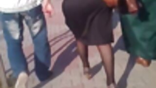 Bosomy quyến rũ kỳ lạ vẻ đẹp với đẹp titties cho chàng handjob và BB làm tình gái mới lớn