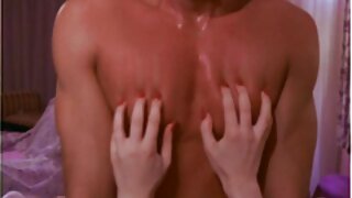 Đen ý vú mới nhú ngông cuồng chó cái với người khổng lồ tits Megan Pryce đồ uống cum sau cứng gangbang