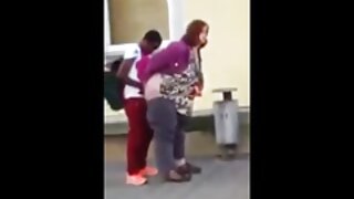 Siêu khổng lồ ngực brunette điếm công tắc từ doggy và mish xec gai moi lon analfuck